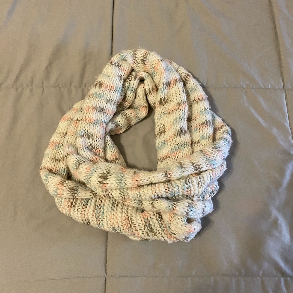 Infinity scarf
